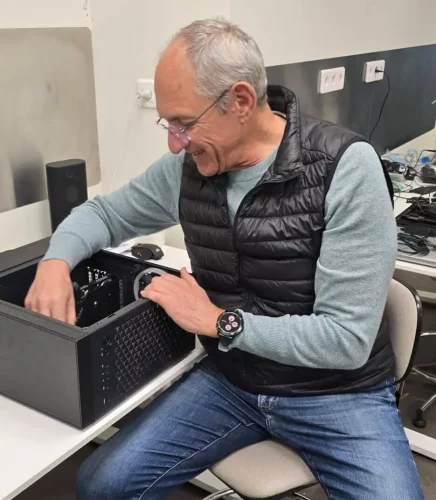 Réparation ordinateur Grenoble technicien informatique en intervention Ma Réparation d’Ordi